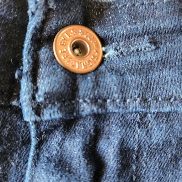 NWT SIGNATURE LEVI STRAUSS Mid Rise Bootcut Simply Stretch Jeans - Picture 4 of 8